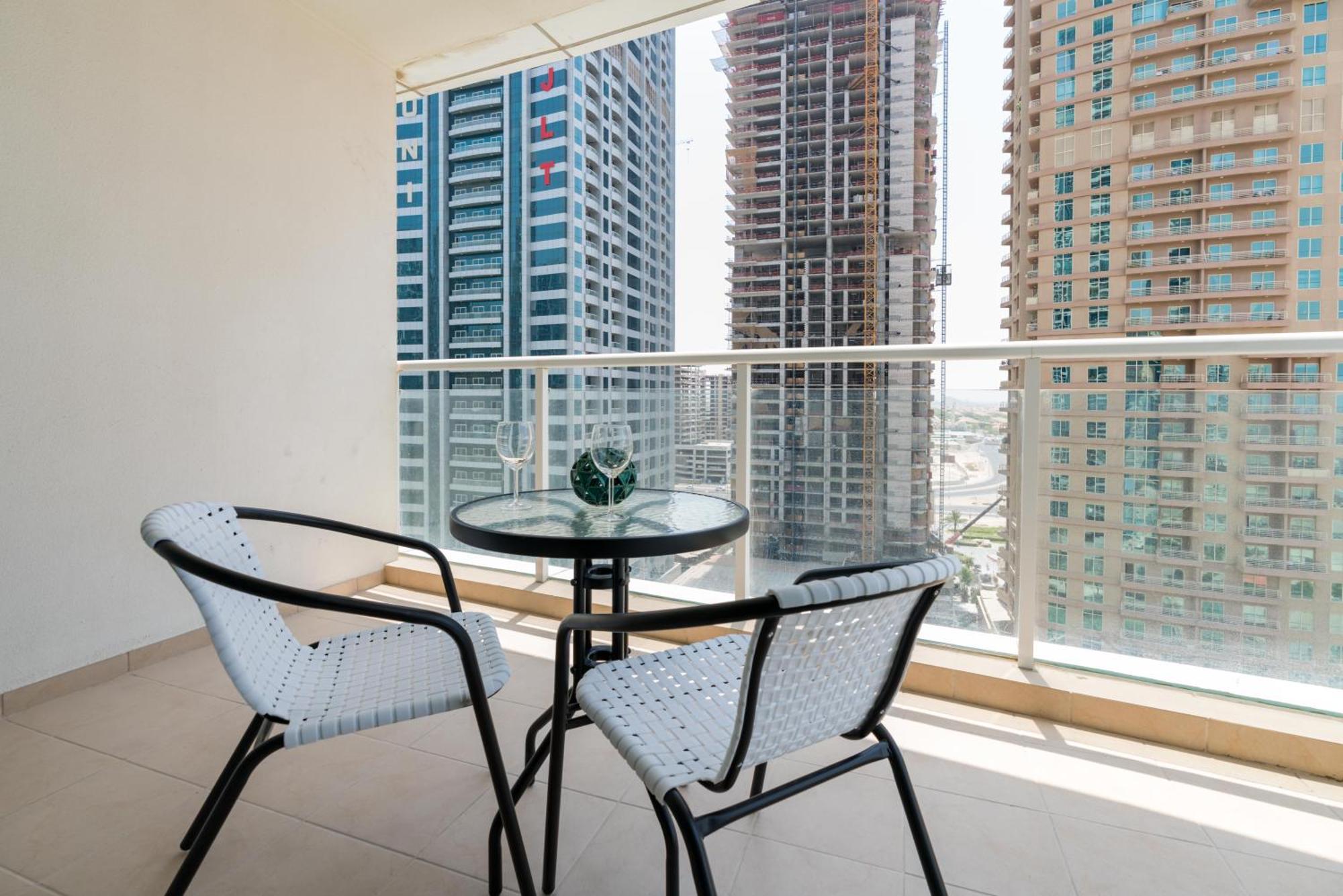 Apartment Modern Spacious Studio With Sea View - Jlt *
